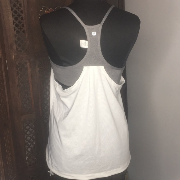 Fabletics Cashel Built-In Bra Swing Tank - Picture 3 of 8